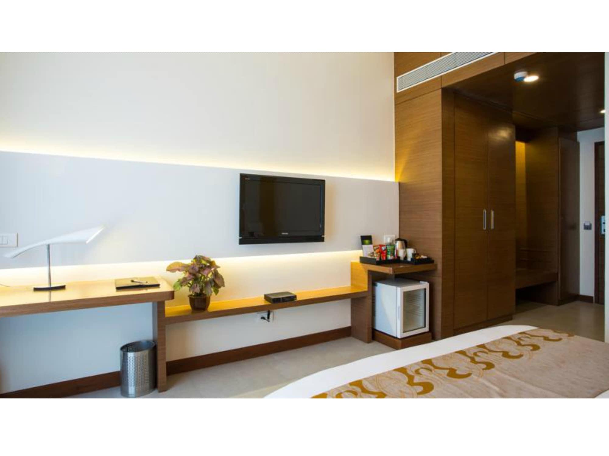 The Fern Residency Hotel 4*